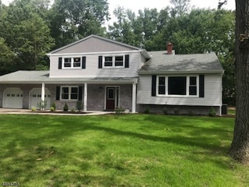 Property Photo:  9 Foxwood Ln  NJ 07869 