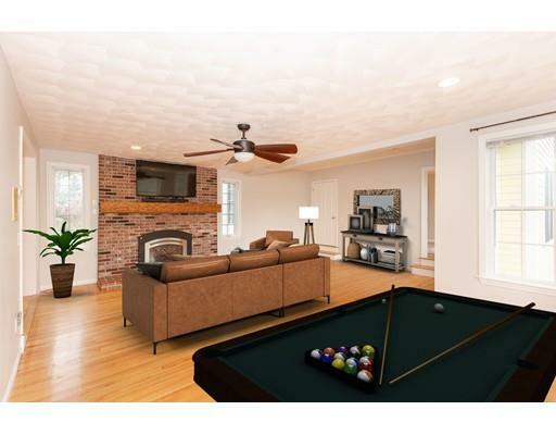 Property Photo: 8 Sturbridge Dr MA 01824