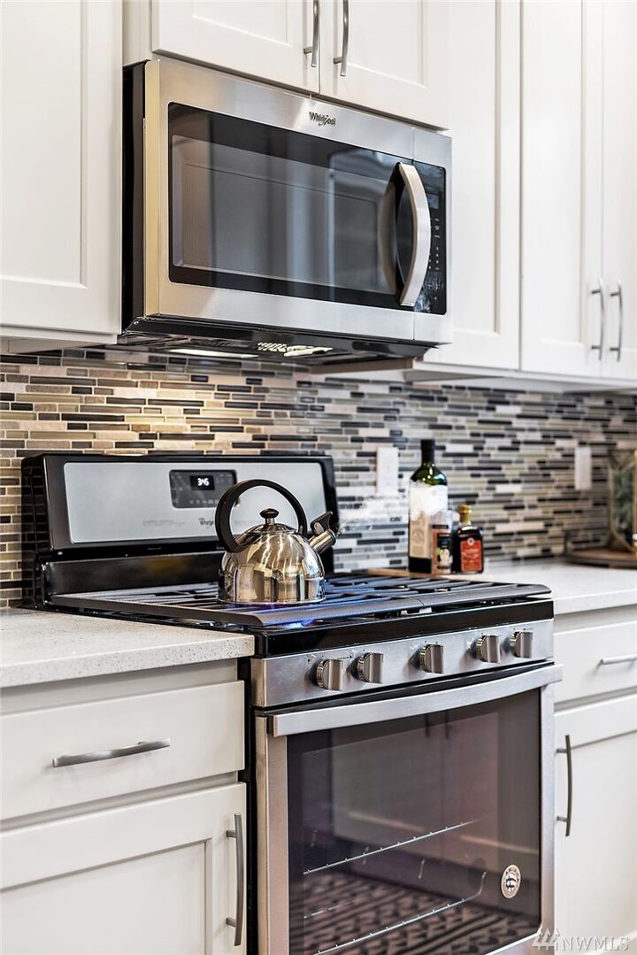 Property Photo: 17028 62nd St SE WA 98290