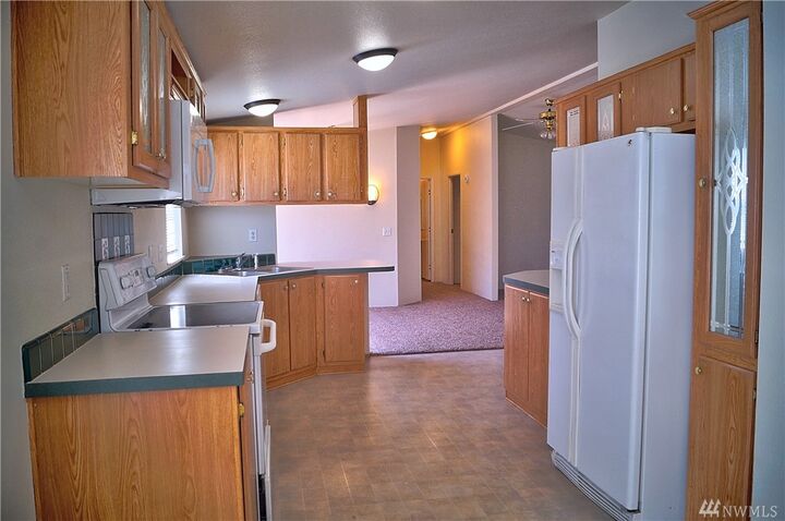 Property Photo:  103 Rosemary St  WA 98584 