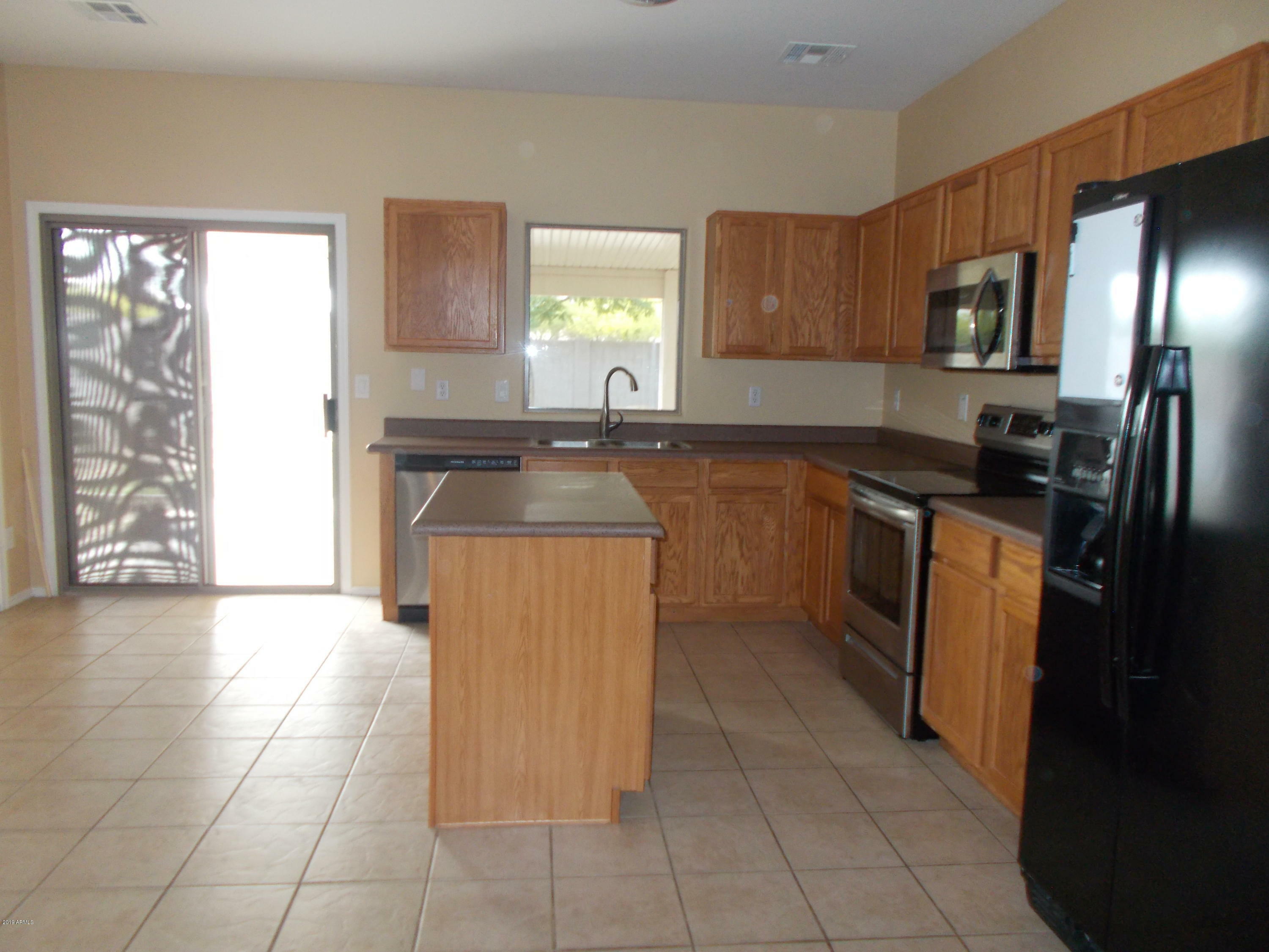 Property Photo:  40056 N Thoroughbred Way  AZ 85140 