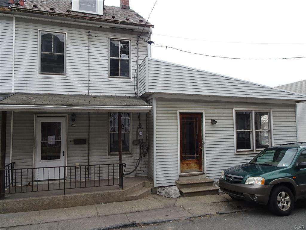 Property Photo:  1023 Spruce Street  PA 18042 