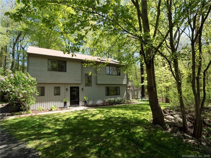 16 Oakhill Avenue  Norwalk CT 06854 photo