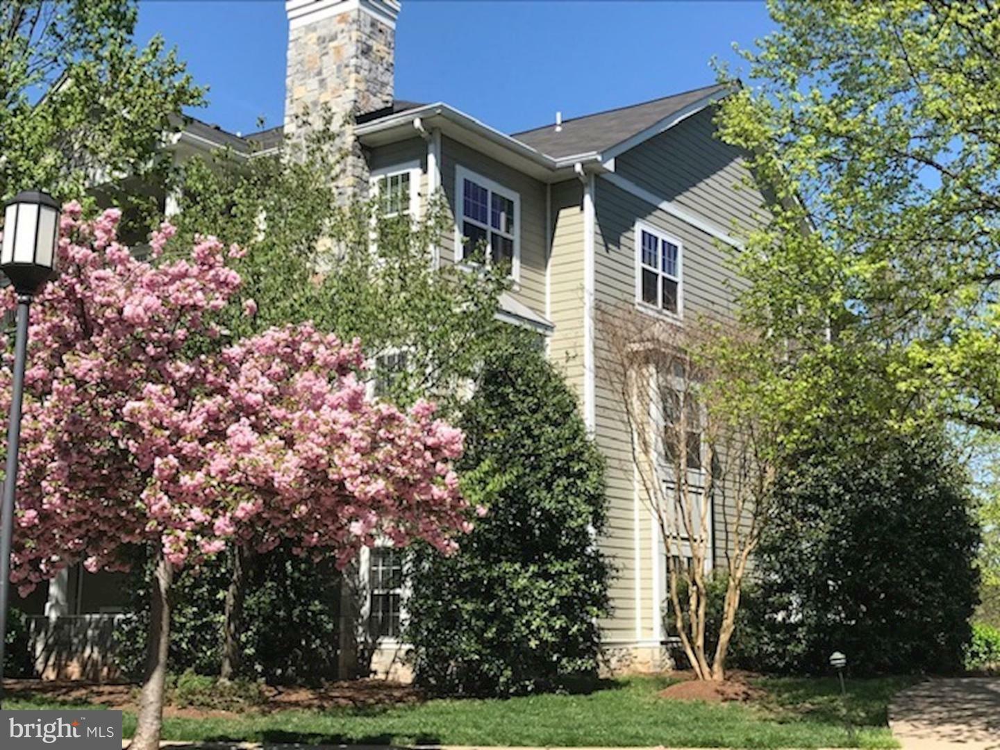 Property Photo:  1712 Lake Shore Crest Drive 23  VA 20190 