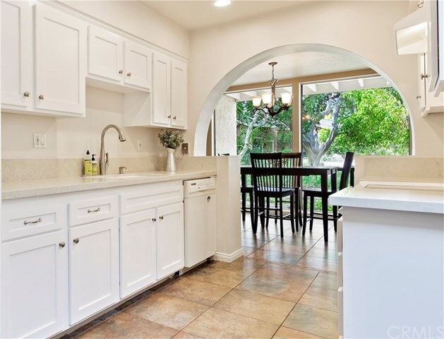 Property Photo: 148 Pineview CA 92620