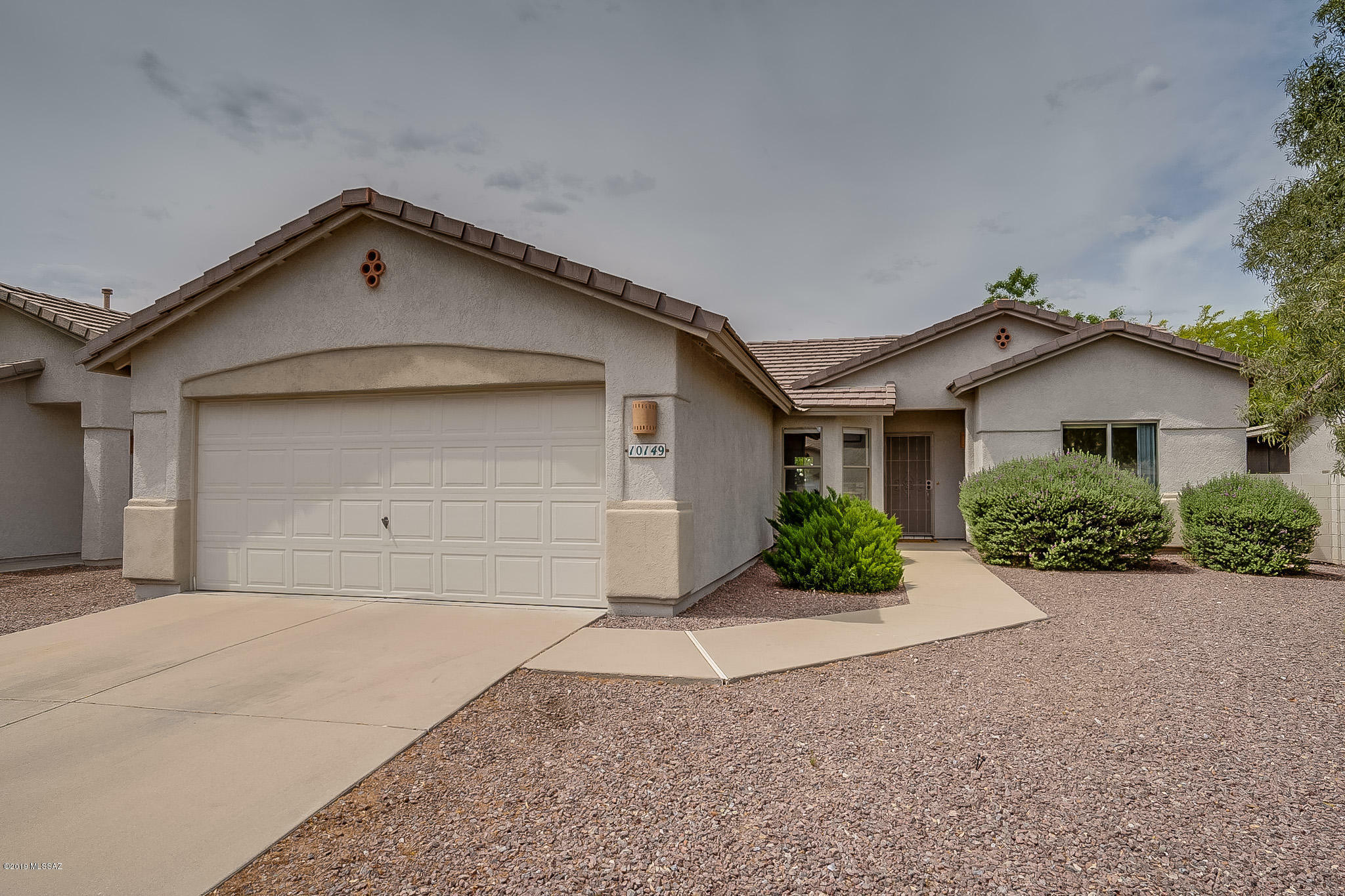 Property Photo:  10149 E Gray Hawk Drive  AZ 85730 