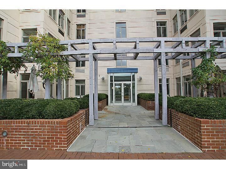 Property Photo:  1900 Hamilton Street 502  PA 19130 