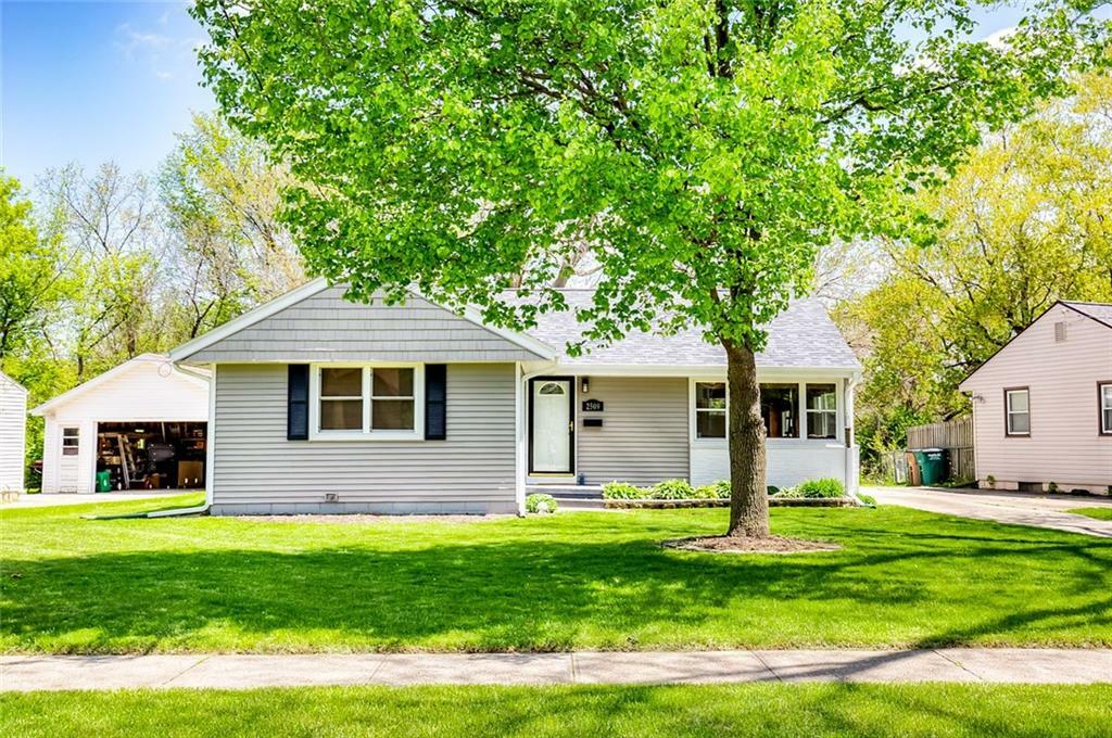 Property Photo:  2509 Meadow Lane  IA 50265 