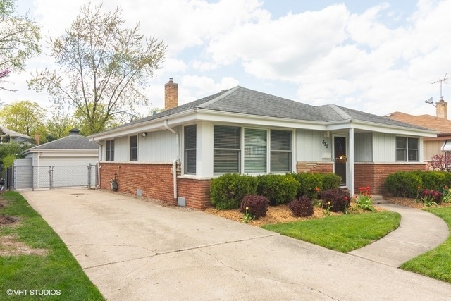 Property Photo: 820 North Fernandez Avenue IL 60004