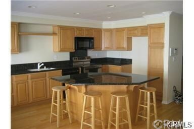 Property Photo:  315 -G Garnet Street G  CA 90277 