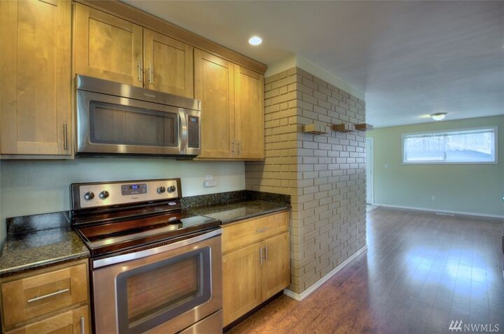 Property Photo:  1313 Neil St NE  WA 98516 