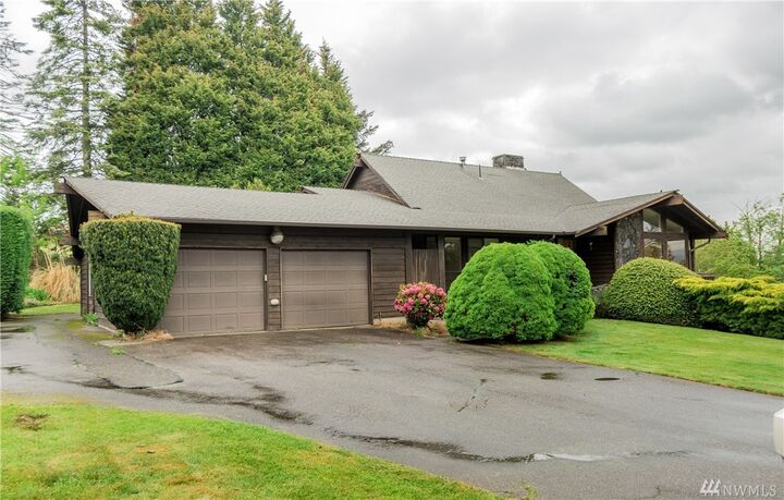 Property Photo:  2126 Sunrise St  WA 98248 