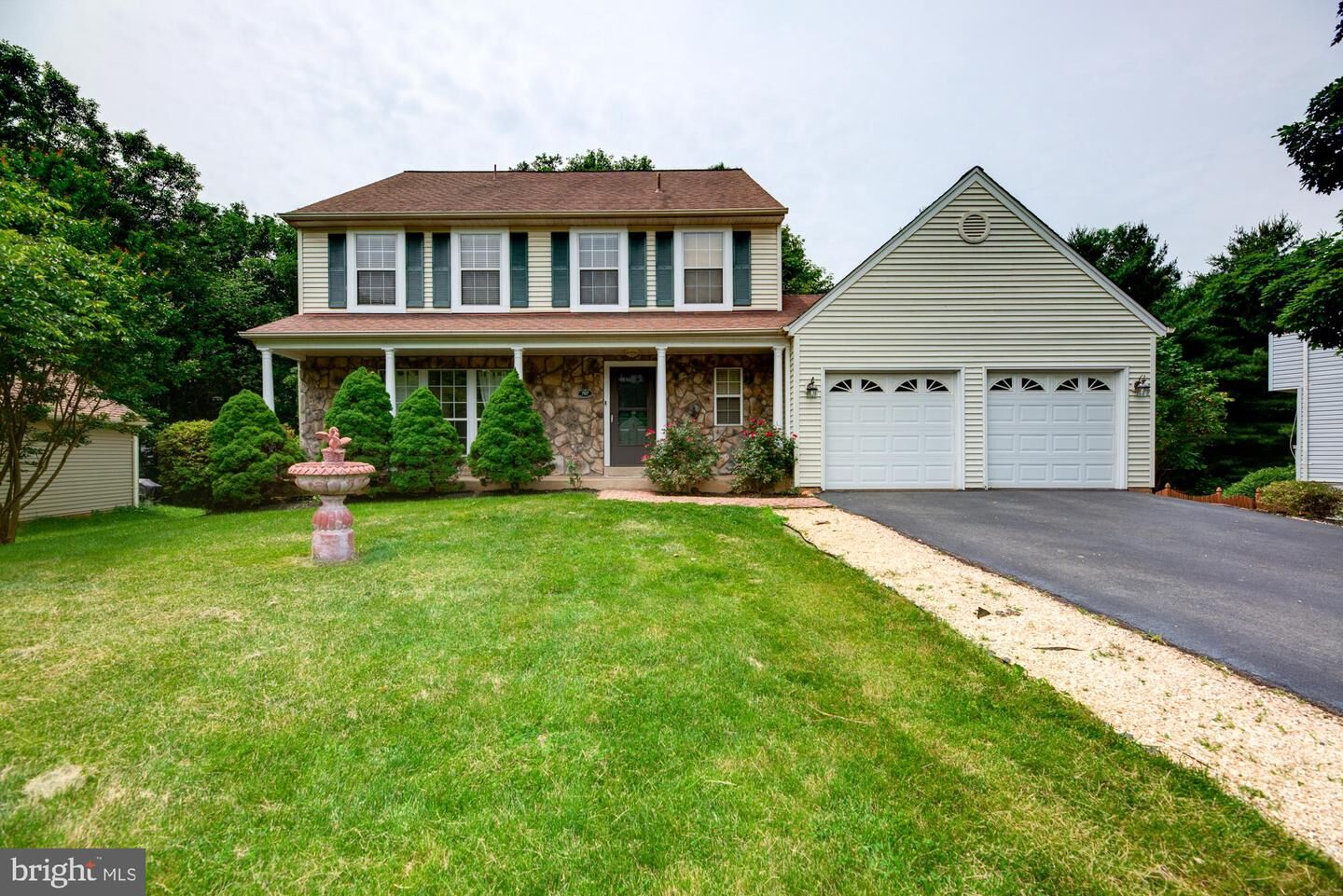 Property Photo:  707 Riverview Court  VA 20164 