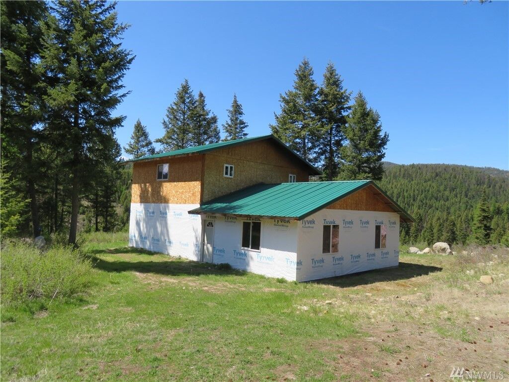 Property Photo:  79 Goodrich Rd  WA 99166 