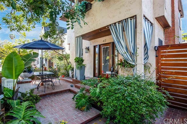 Property Photo: 43 Park Avenue CA 90803