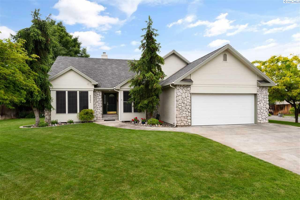 Property Photo: 8905 Whipple Ave WA 99301