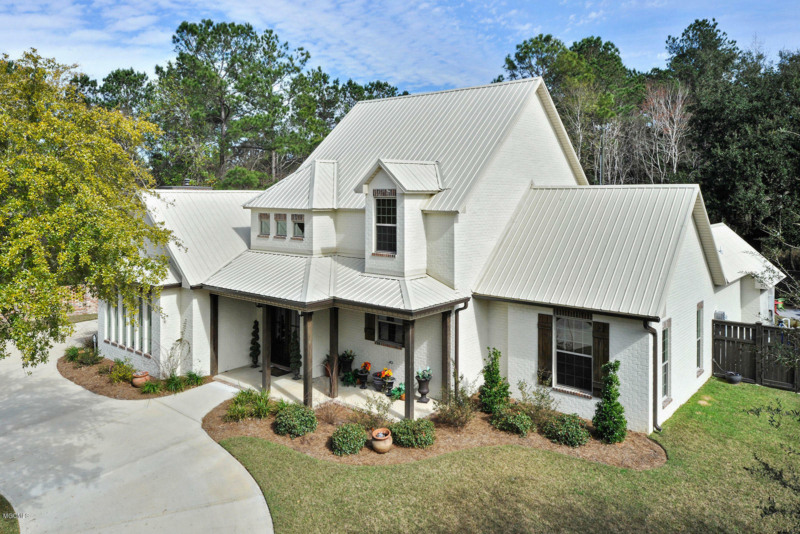 Property Photo:  110 Heron Park Drive  MS 39564 