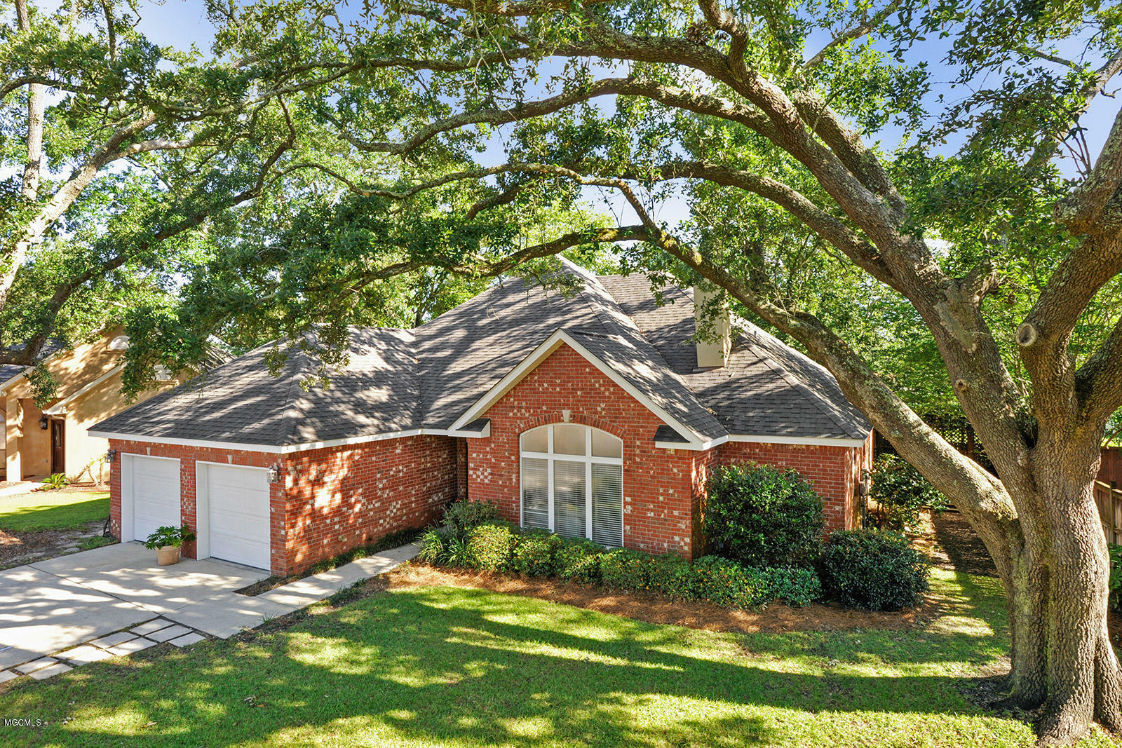 Property Photo: 11559 Briarstone Place MS 39503