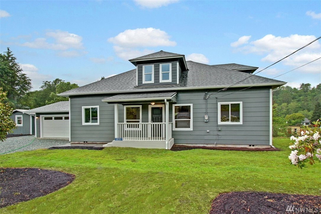 Property Photo:  8231 Reece Ave  WA 98263 