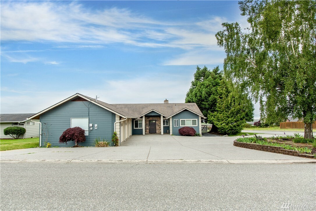 Property Photo:  27928 85th Dr NW  WA 98292 