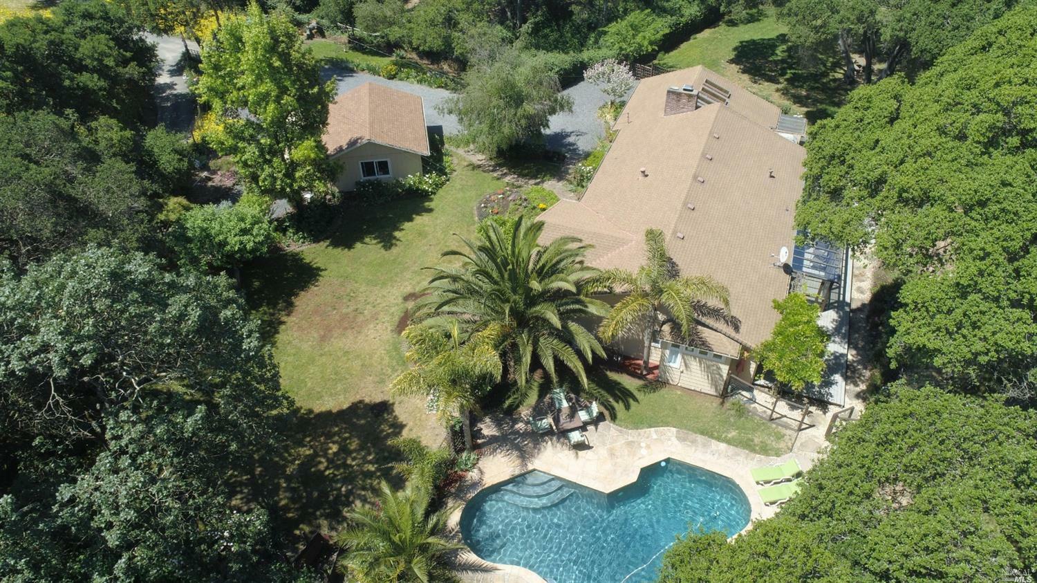 Property Photo: 305 Orchard Lane CA 94951