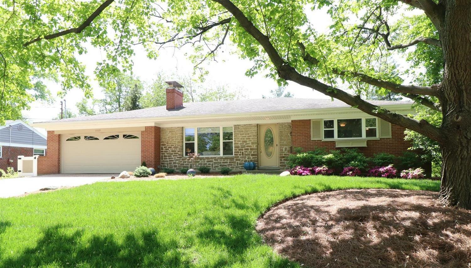 Property Photo: 7939 Mitchell Farm Lane OH 45242