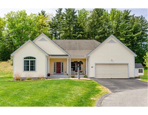 Property Photo: 20 Burley Ave 20 NH 03062