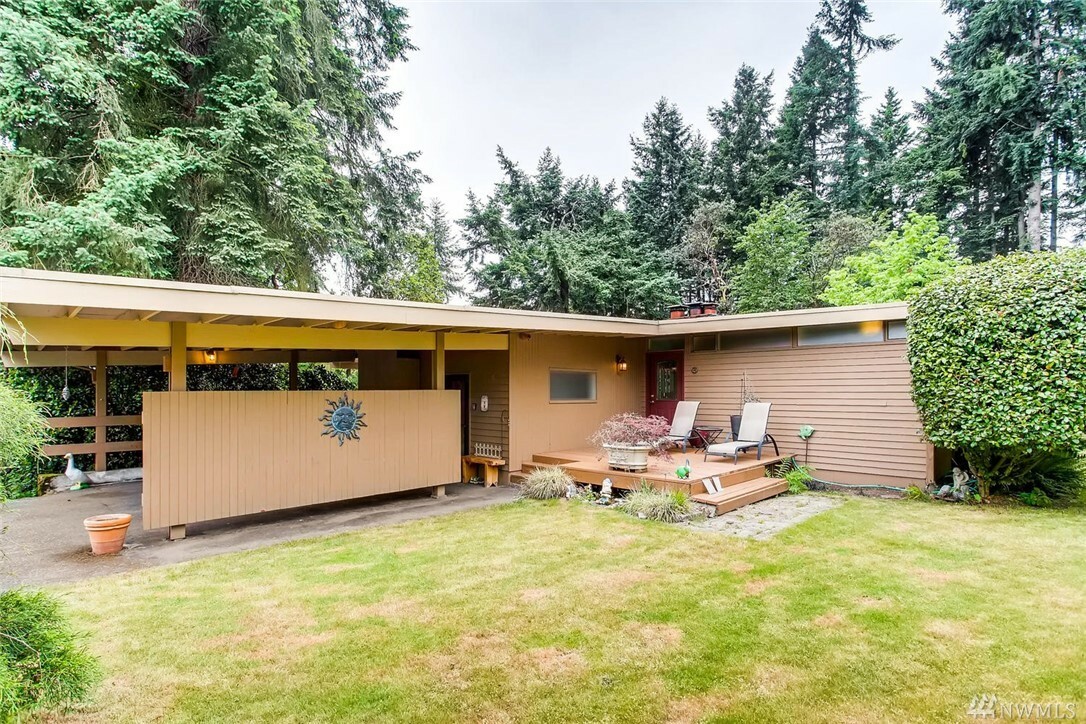 Property Photo:  12202 SE 25th St  WA 98005 