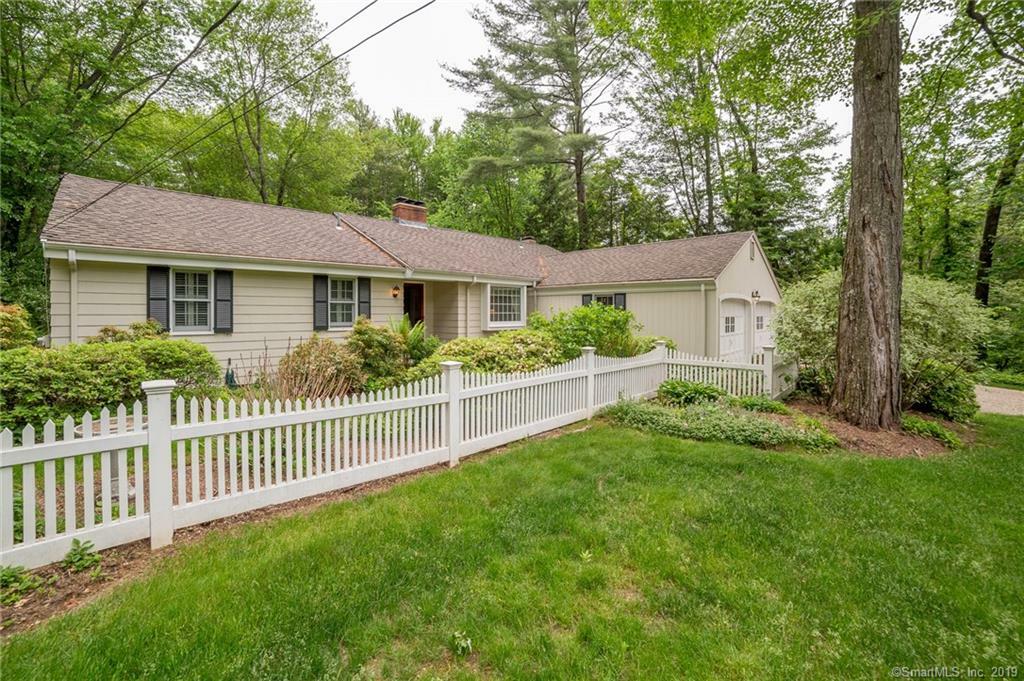 Property Photo:  76 Rosewood Road  CT 06001 