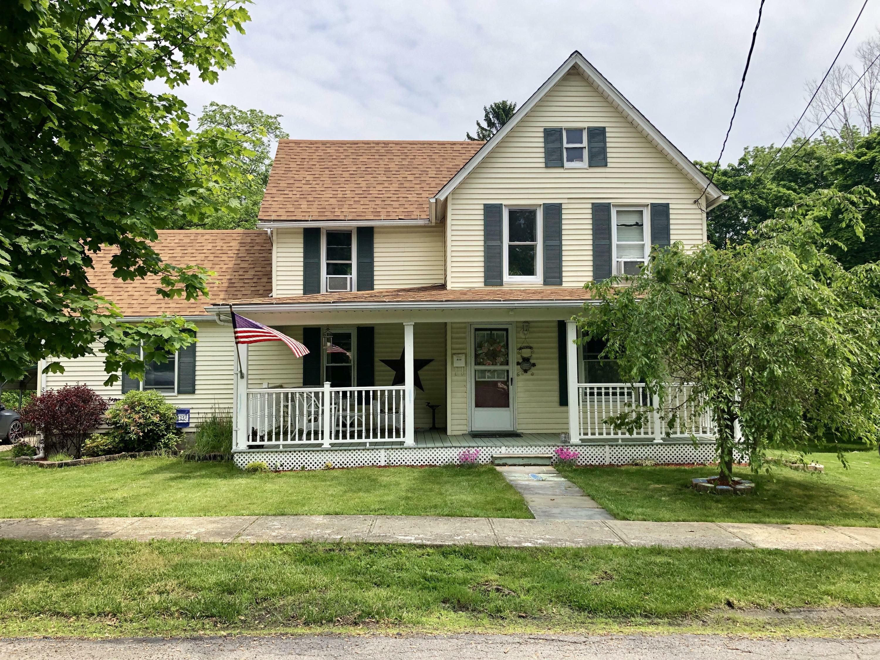 Property Photo:  219 Electric Street  PA 18411 