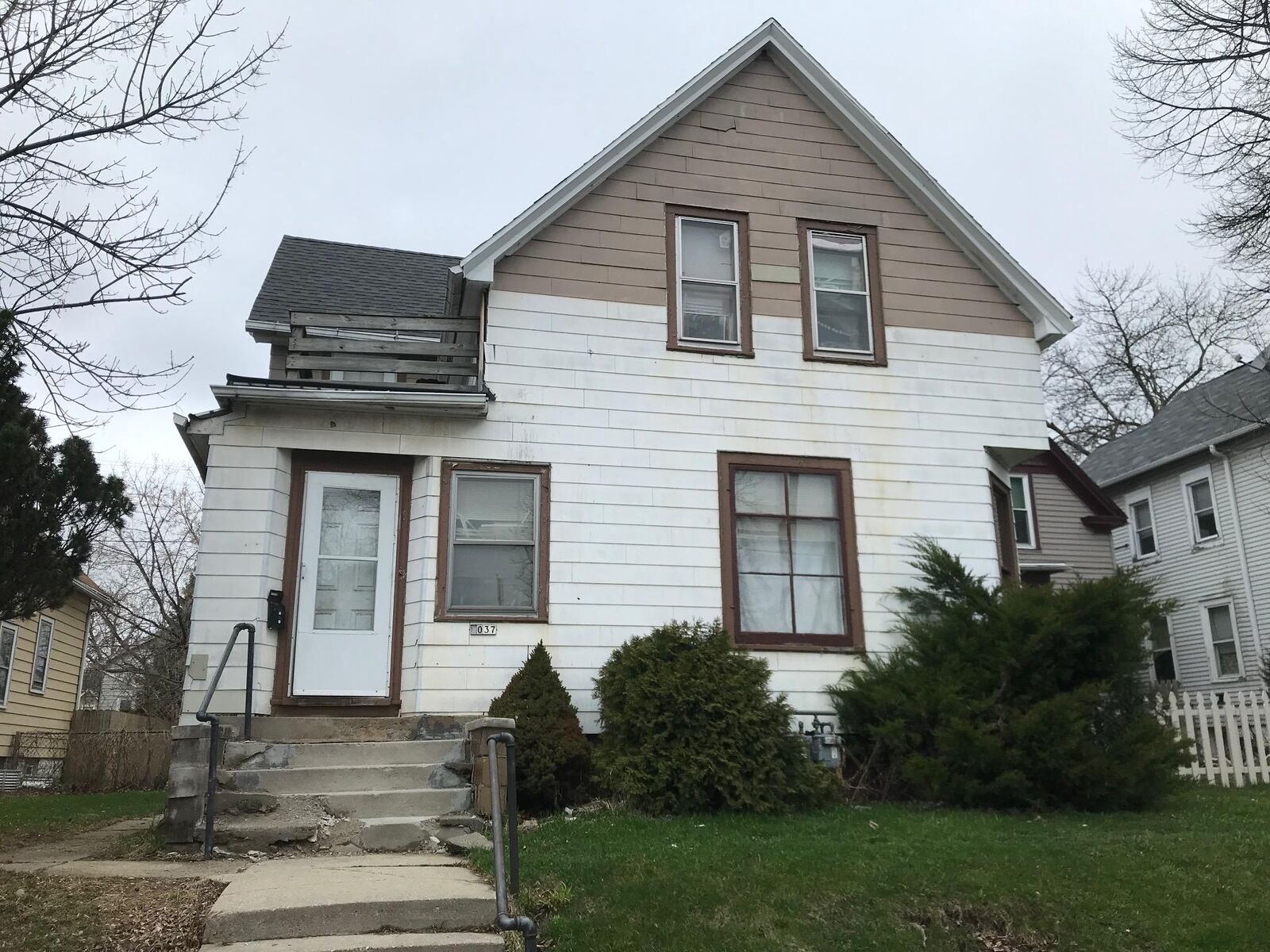 Property Photo:  3037 N Holton St 3037A  WI 53212 