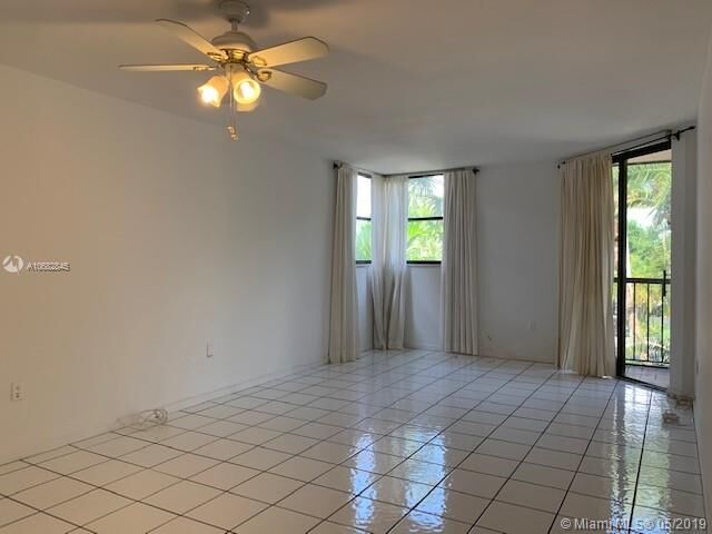 Property Photo:  55 Ocean Lane Dr 3030  FL 33149 
