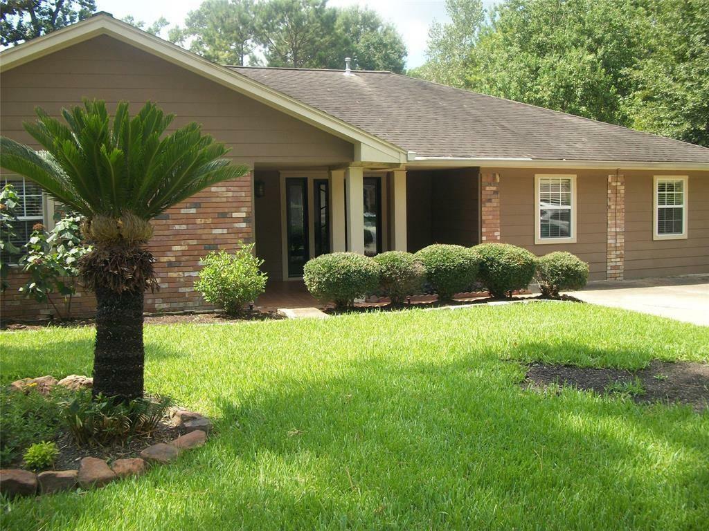 Property Photo: 111 Shadylyn Drive TX 77304