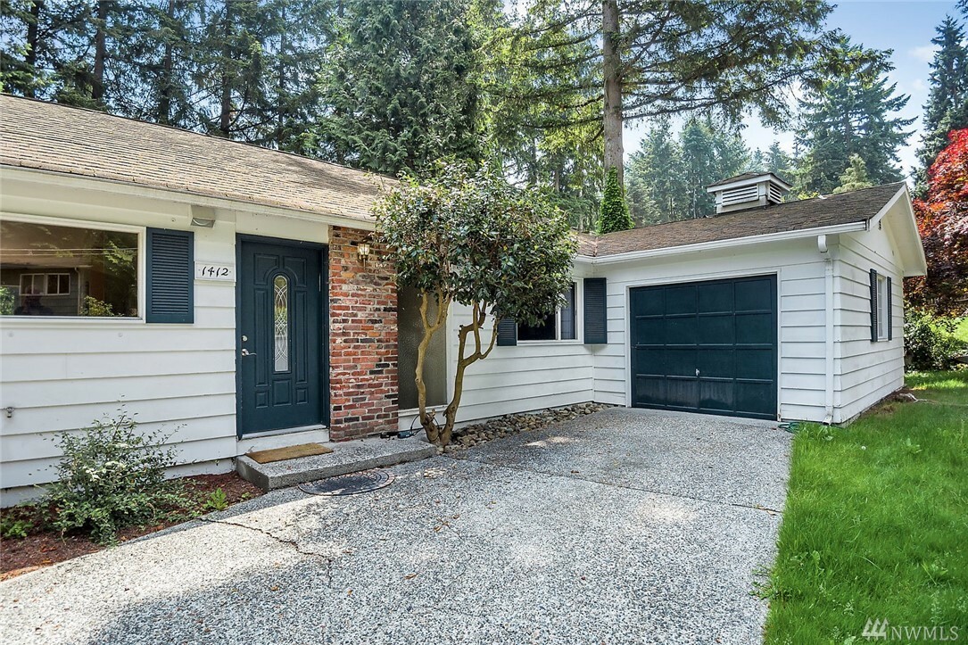 Property Photo:  1412 151st Ave SE  WA 98007 