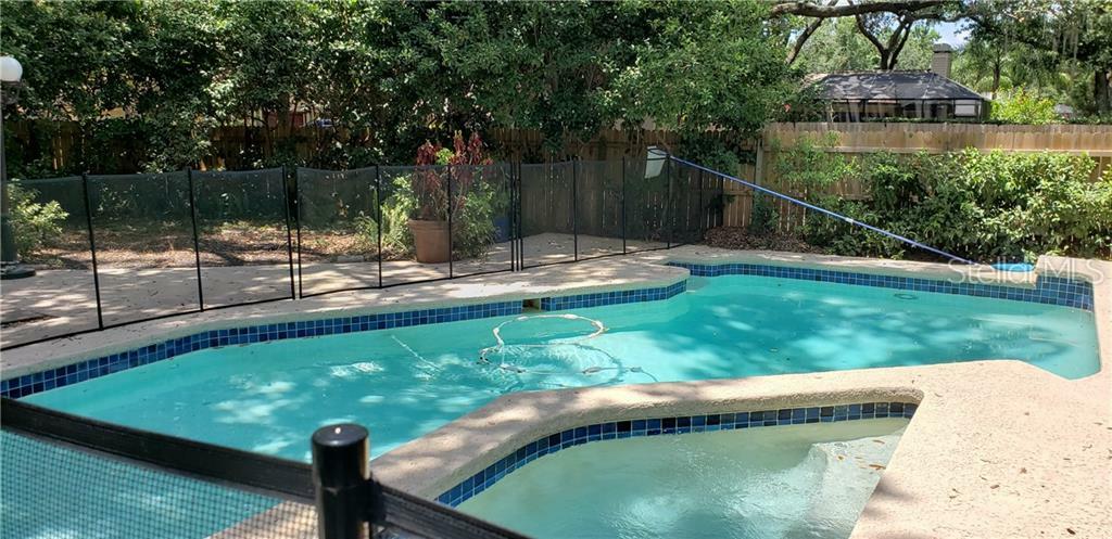 Property Photo: 1041 Sylvia Lane FL 33613