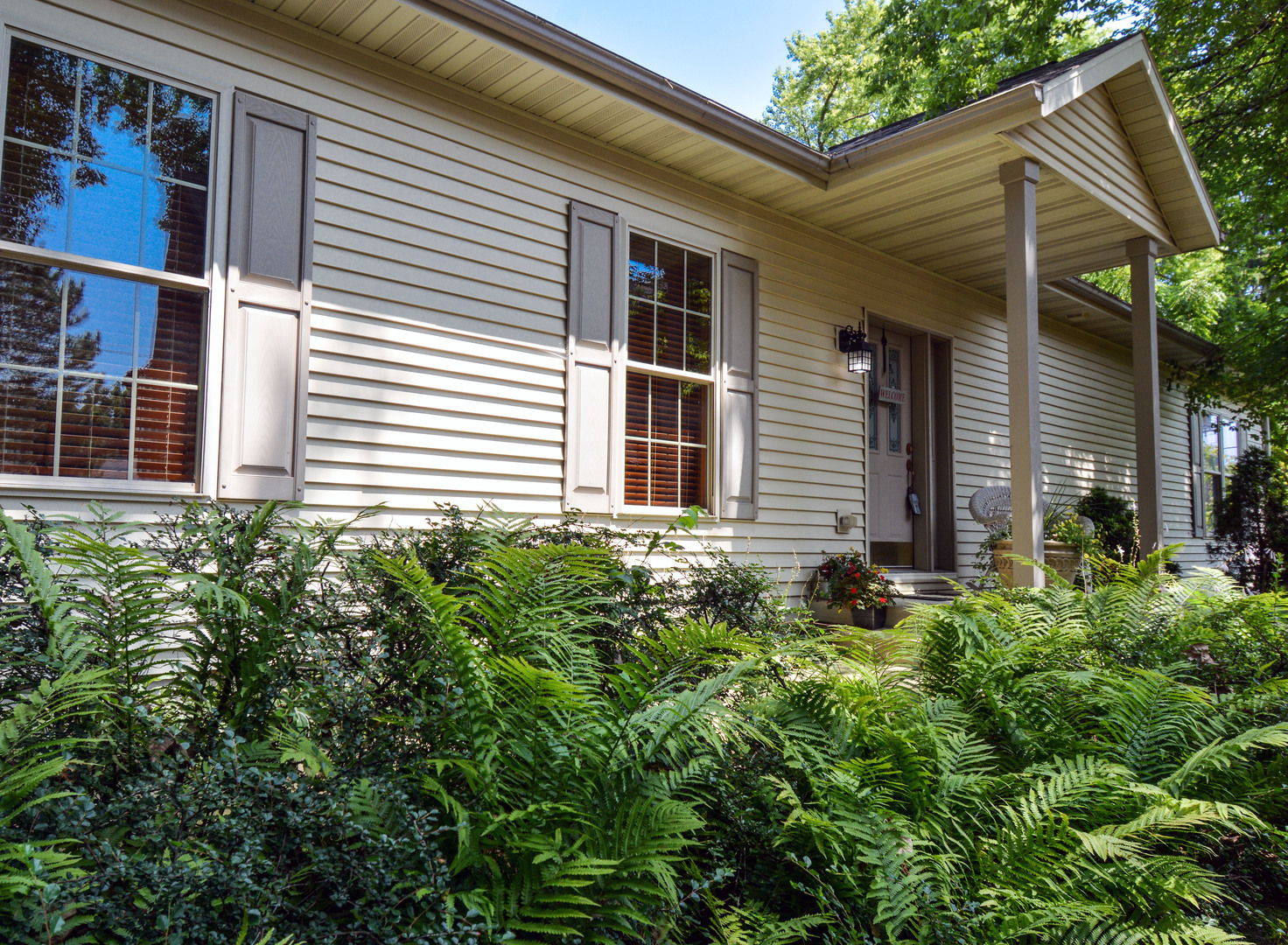 Property Photo:  135 Wildwood Road  IL 60102 