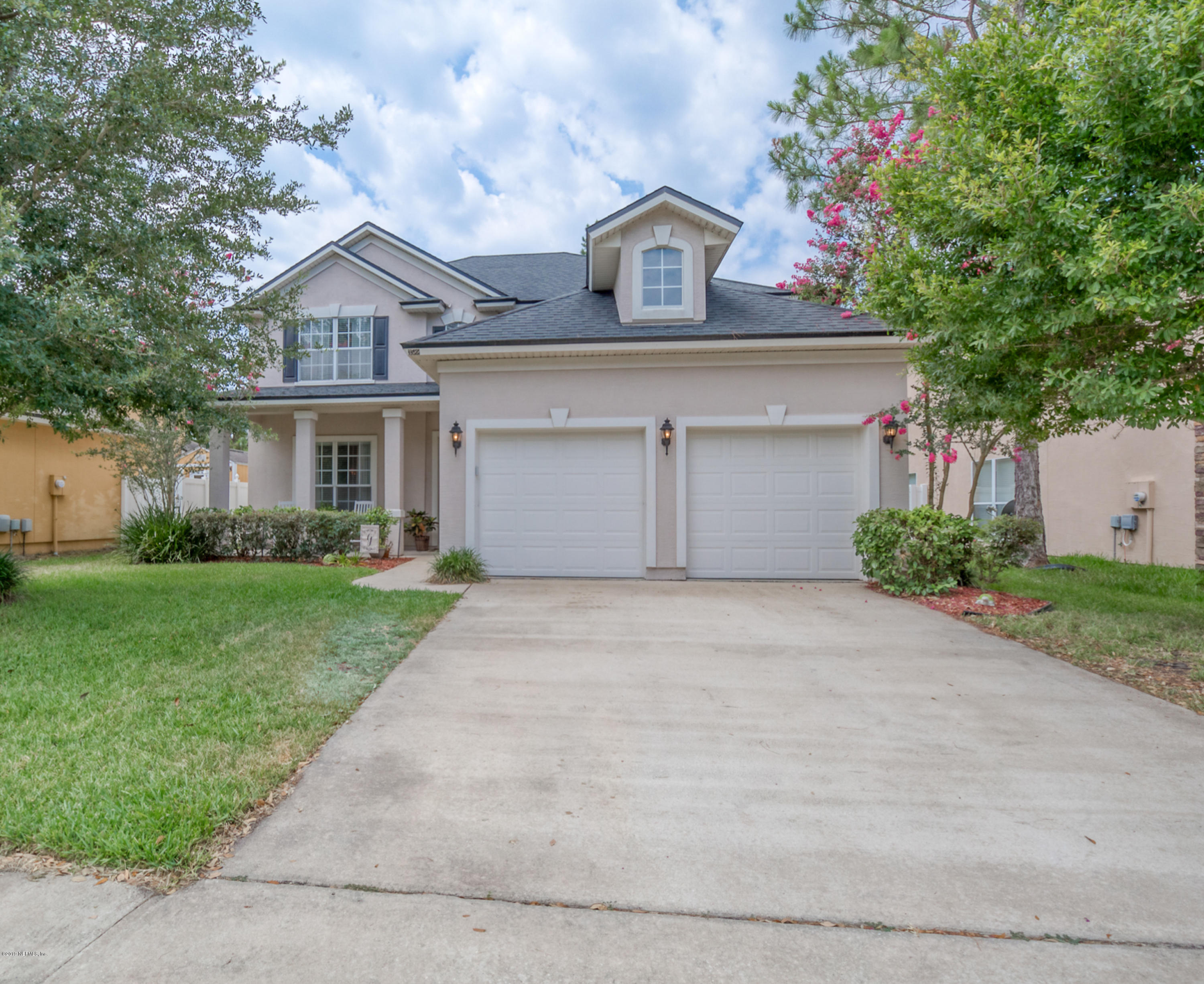 Property Photo: 3588 Old Village Drive FL 32065