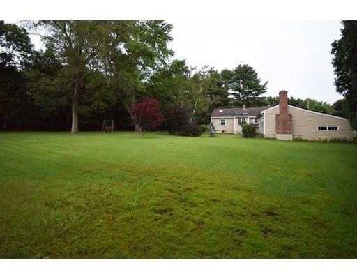 Property Photo: 9 Lawrence Ct MA 02052