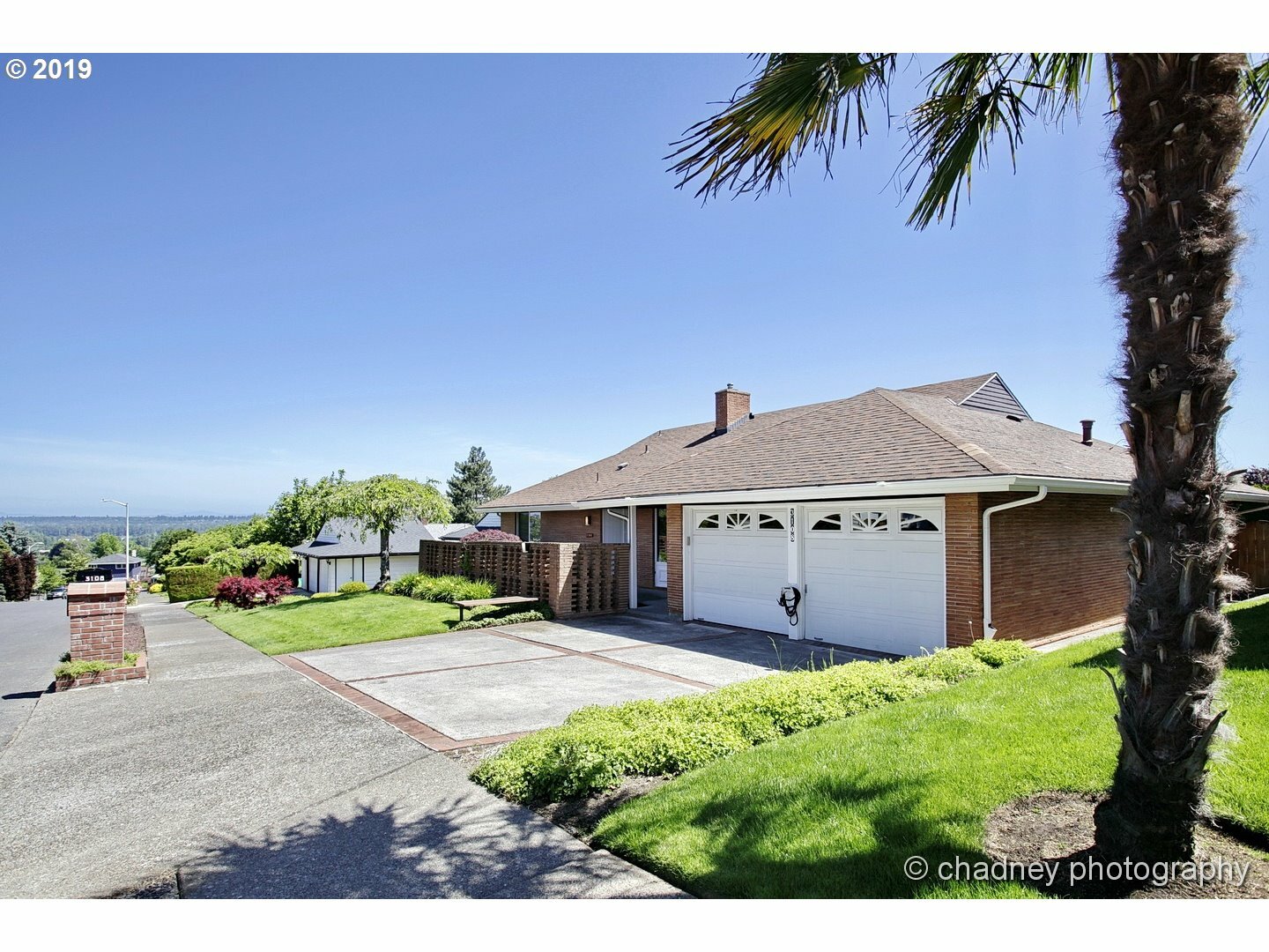 Property Photo: 3108 NE 140th Ave OR 97230