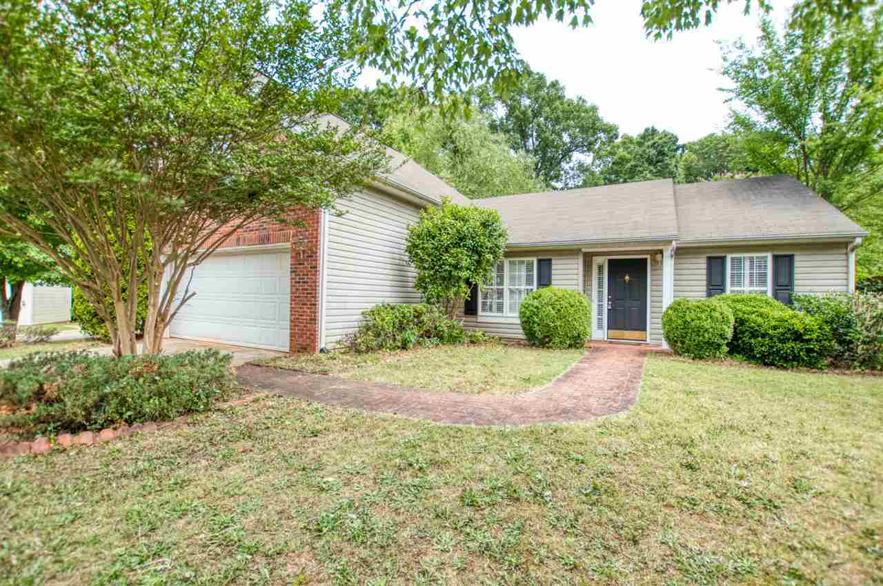 Property Photo:  616 Eldredge Court  SC 29369 