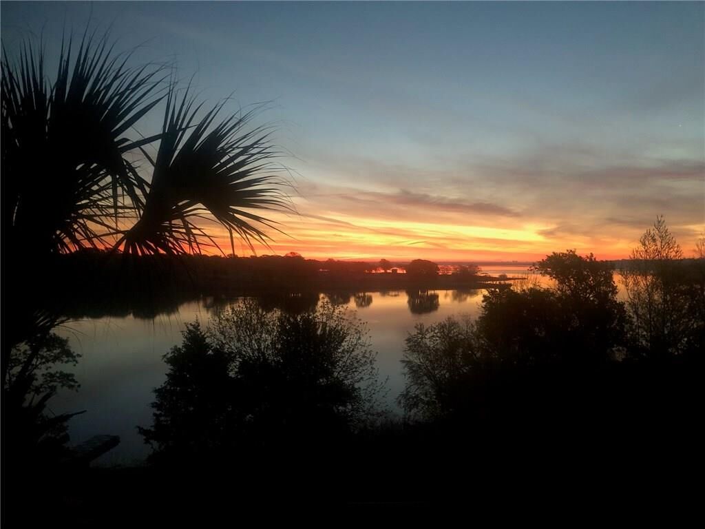 Property Photo: 3097 Whispering Oaks Drive TX 75077