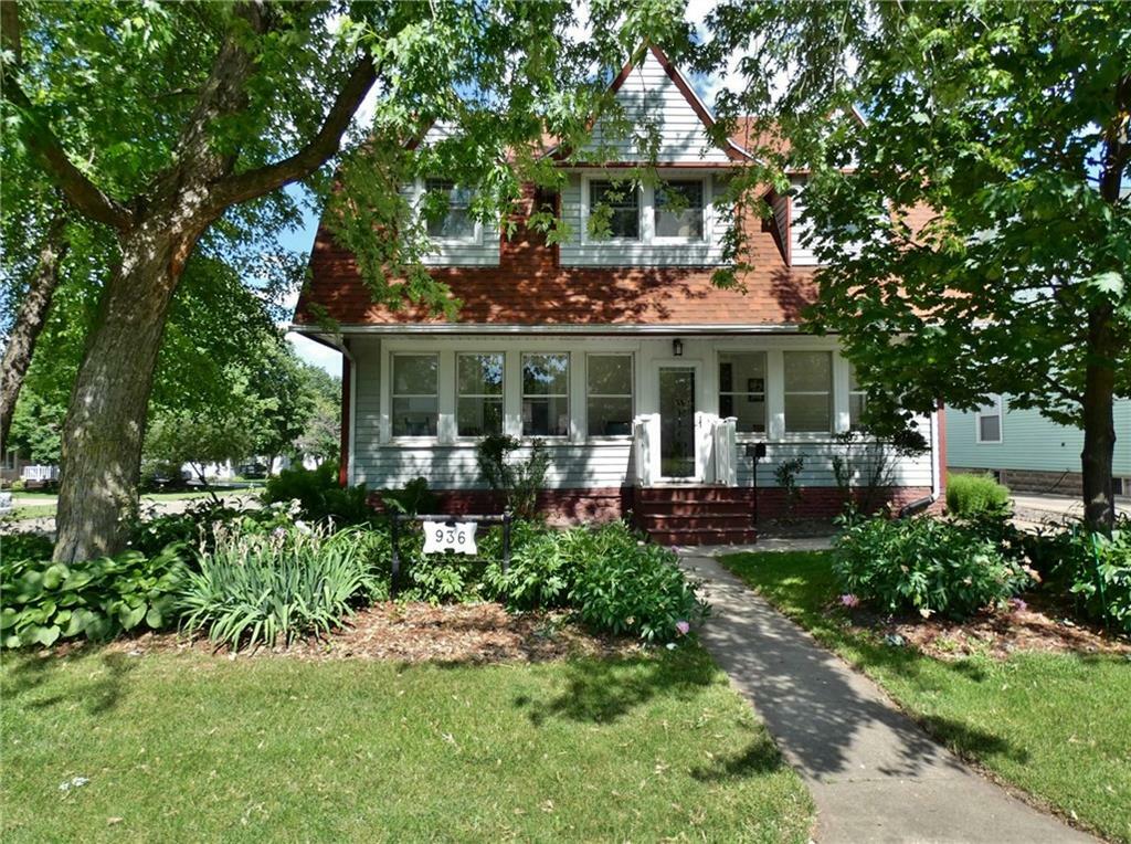 Property Photo:  936 Main Street  IA 50219 