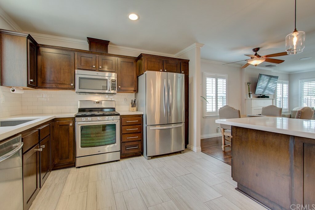 209 Ravenna Drive  Long Beach CA 90803 photo