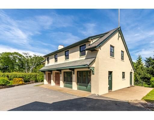 Property Photo:  10 Grapevine Road C  MA 01930 