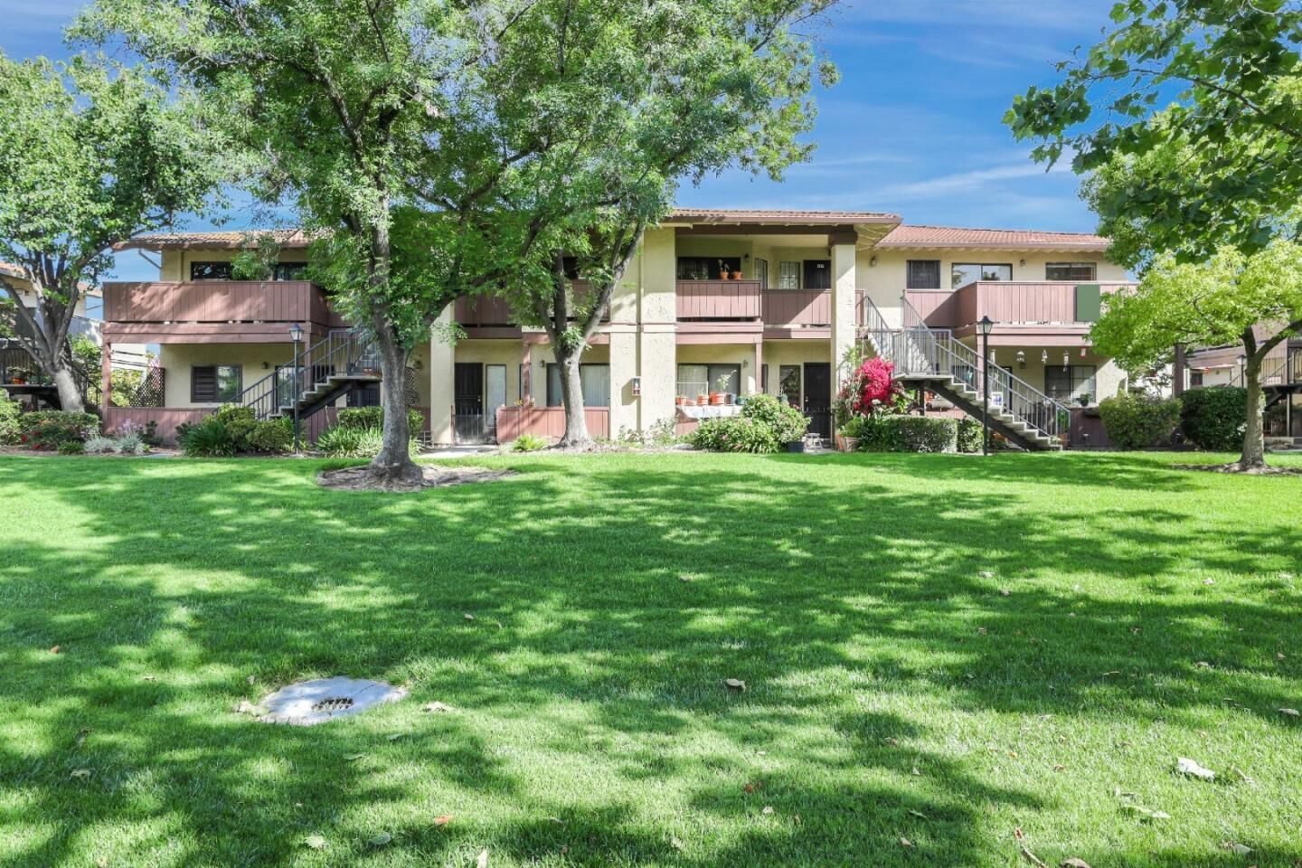 Property Photo: 291 Kenbrook Circle CA 95111
