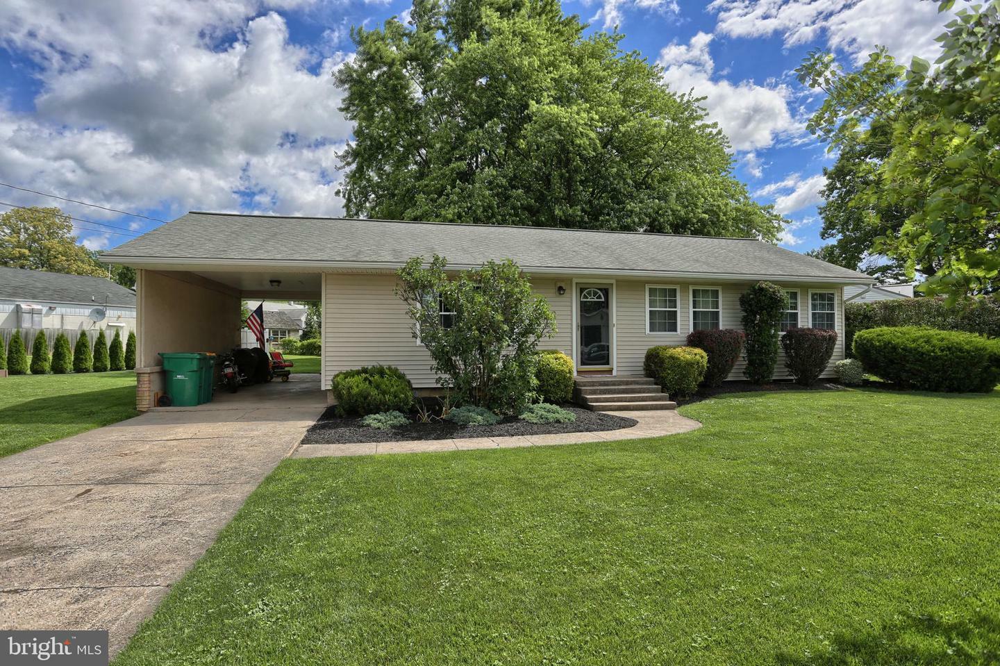 Property Photo: 101 Lynmar Avenue PA 17078