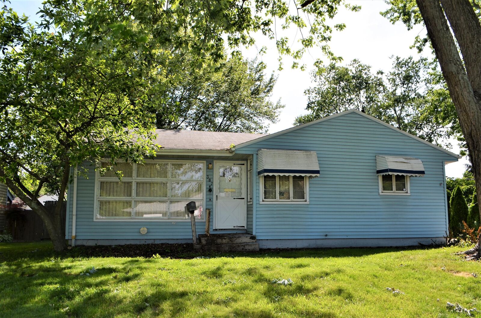 Property Photo:  387 Beaver Avenue  OH 43213 