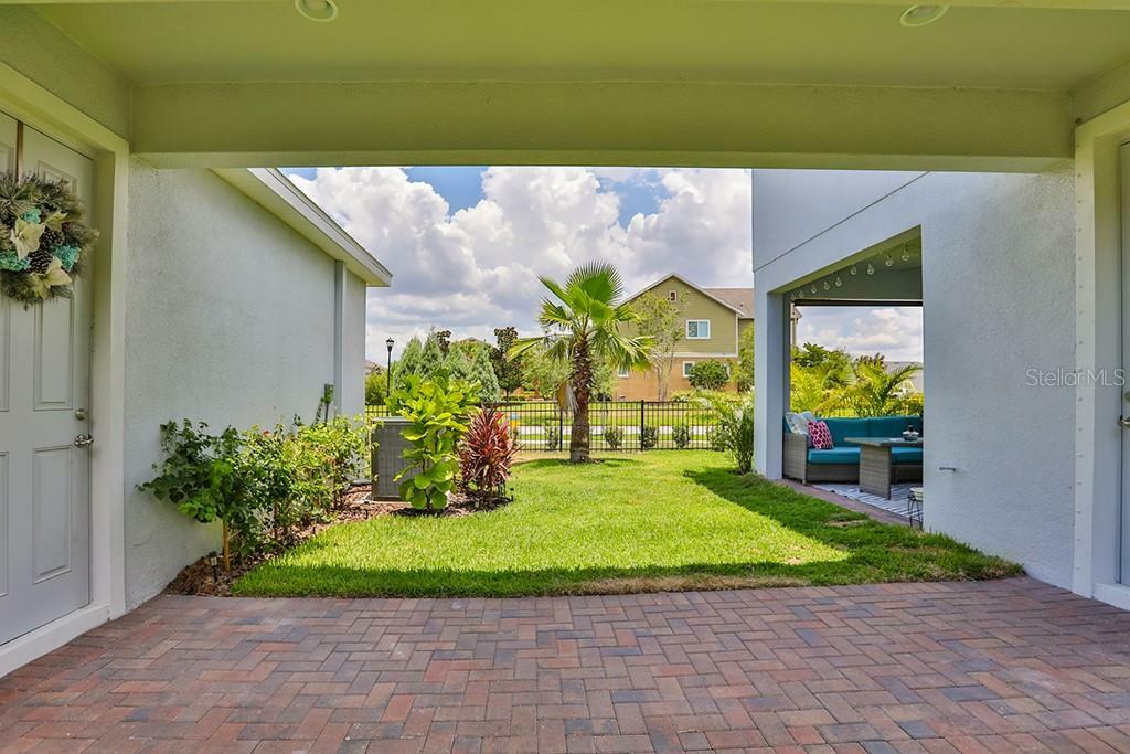 Property Photo:  7242 Milestone Drive  FL 33572 