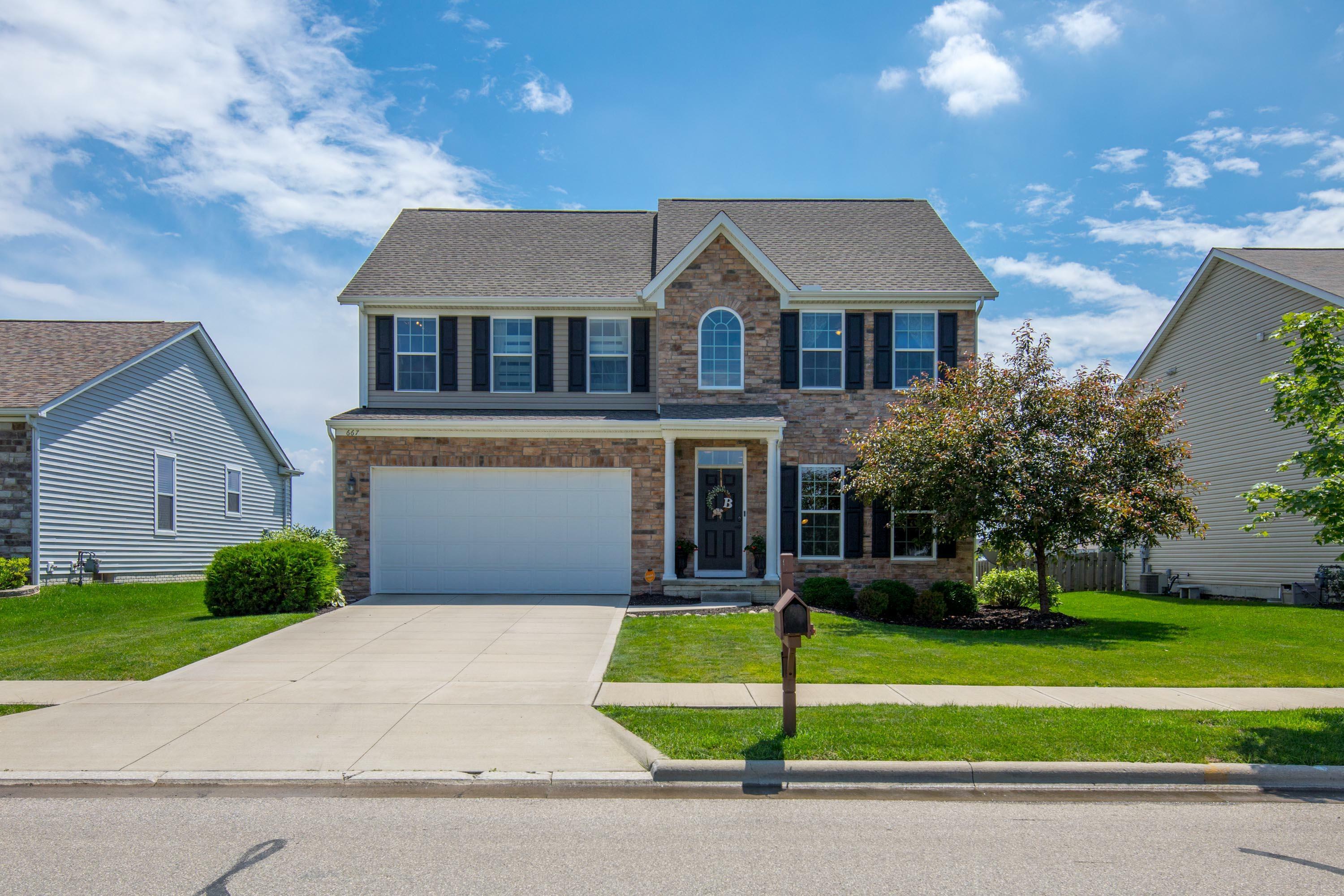 Property Photo: 667 Cobblestone Drive OH 43015
