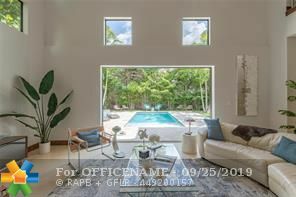 535 NE 25th St  Wilton Manors FL 33305 photo